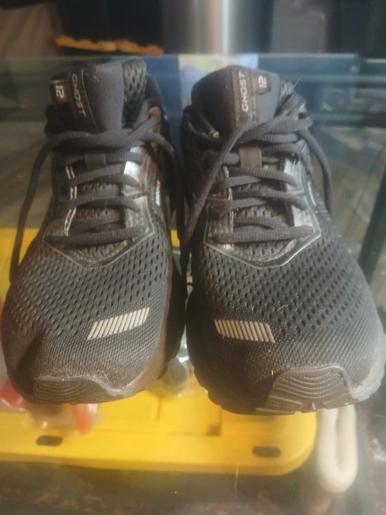 Brooks Ghost 12 WOMEN'S SIZE 10.5D