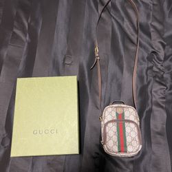 GUCCI Crossbody Bags GG Supreme Ophidia