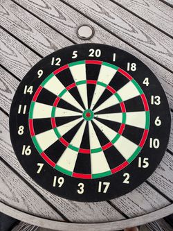 🎯 DOUBLE-SIDED DARTBOARD – GREAT FOR GAME ROOM! 🎯