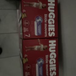brand new size 7 huggies diapers