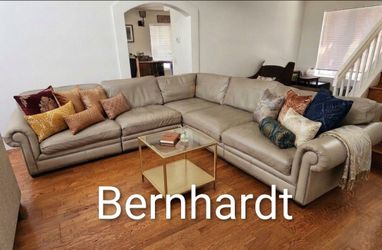 Asking $1,300 OBO Bernhardt  Leather Sectional