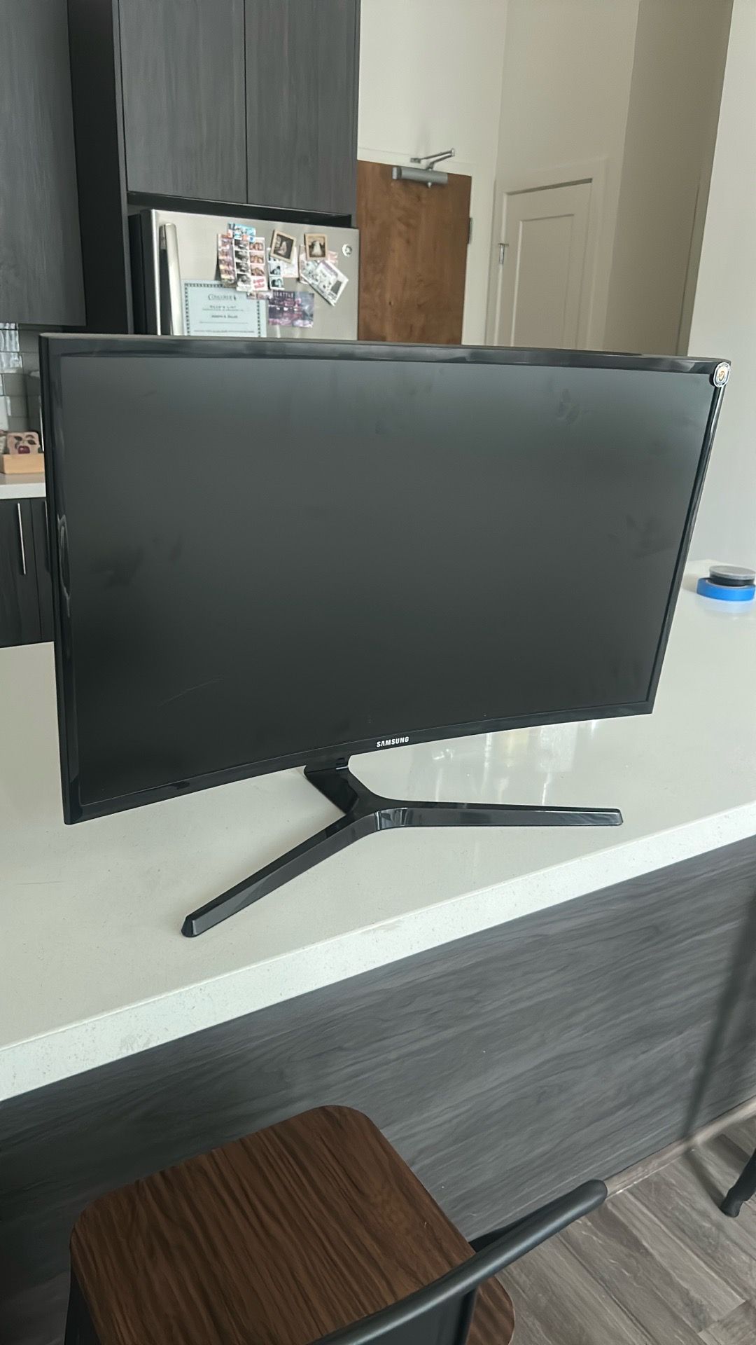 Curved Monitor