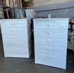 Brand New 5 Drawer Dressers