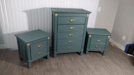 Dresser with Nightstands