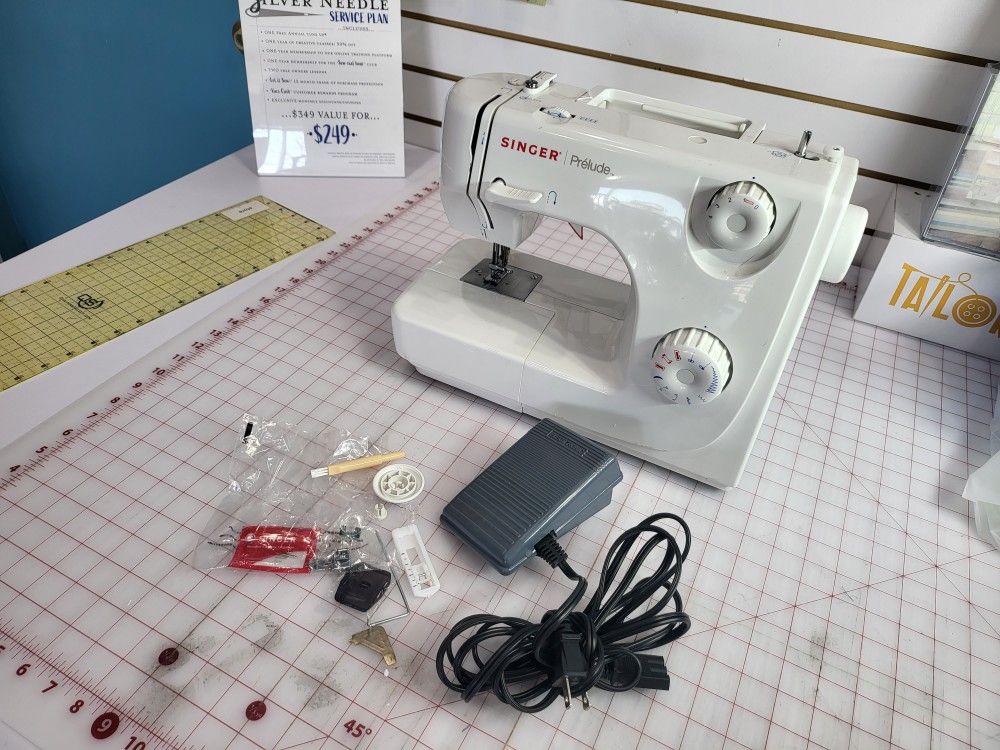 Singer Prelude Sewing Machine Reconditioned With Warranty
