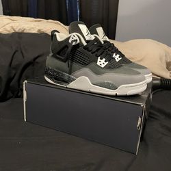 Jordan 4 Fear (2024) Size 7Y 