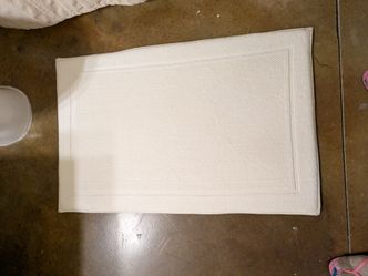White Foam Bathmat 