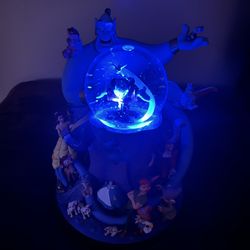 The Wonderful World Of Disney Store Light Up Musical Snow Globe Friend Like Me
