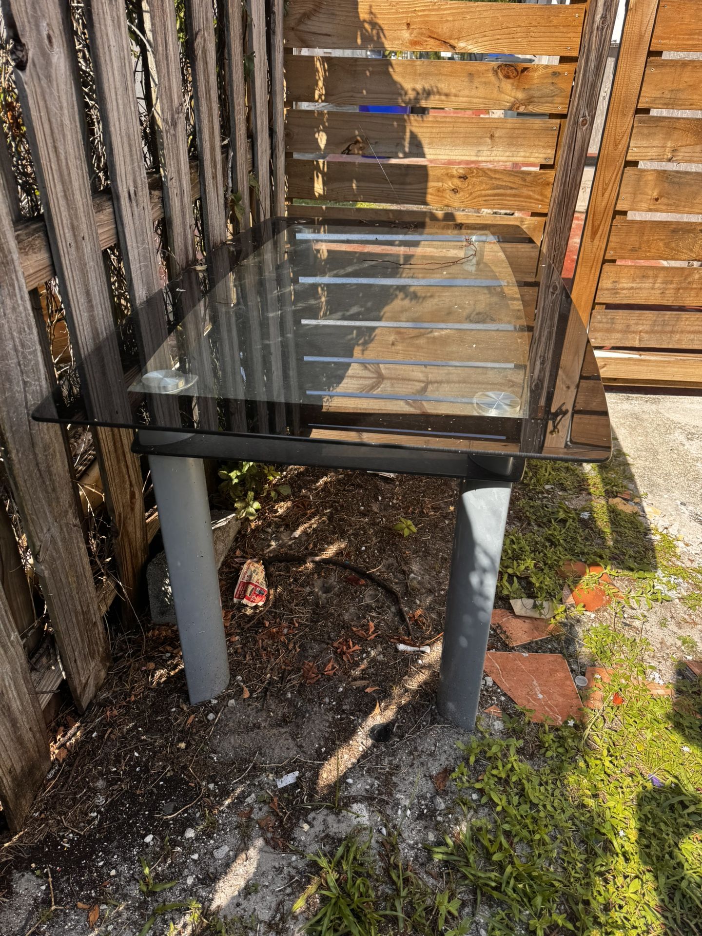 Glass Dining Room Table Deak