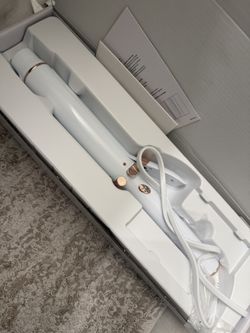 Curling Iron .