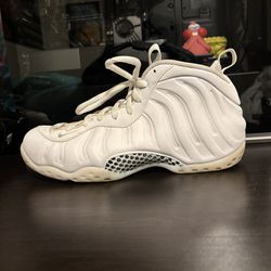 Nike Men’s Shoes size 9