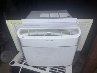 Frigidaire 10,000 BTU Window Air Conditioner with WiFi