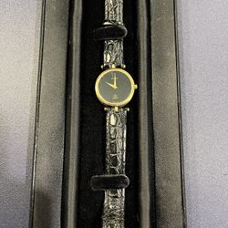 Vintage Gucci Quartz Watch Genuine Black Leather/Swiss Made