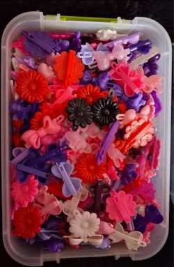 Bulk Plastic Hair Clips and Barrettes