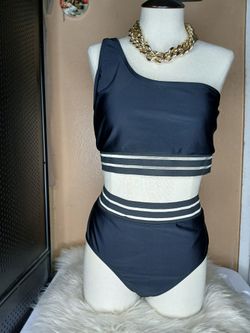 Black Half Shoulder Two Piece Bikini 