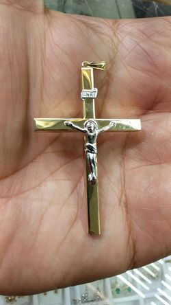 14k gold Cross 3.1 grams