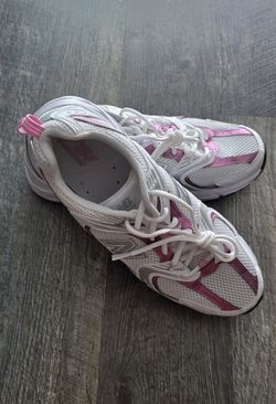 New Balance 530 Sneakers Pink Size M9.5/W11 MR530PK
