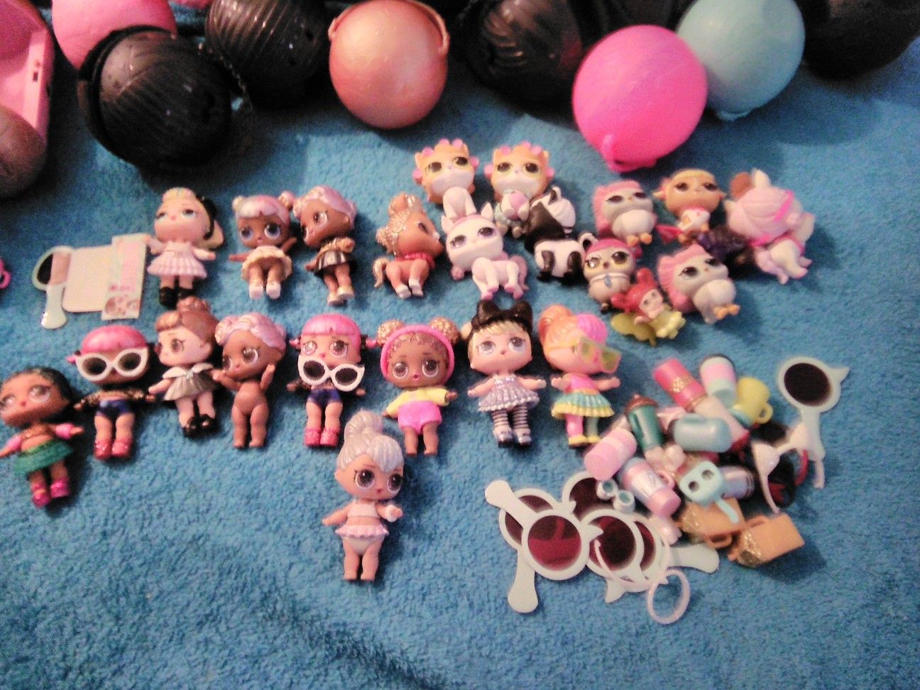 LOL Surprise dolls lot