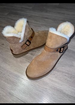 UGG Romley Short Buckle Boots Womens Sz 9.5