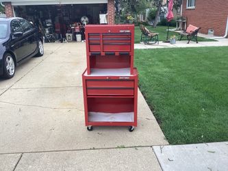 Eight drawer craftsman rolling toolbox great for a garage