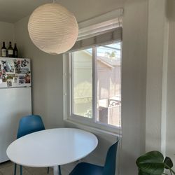 Tulip Dining Table