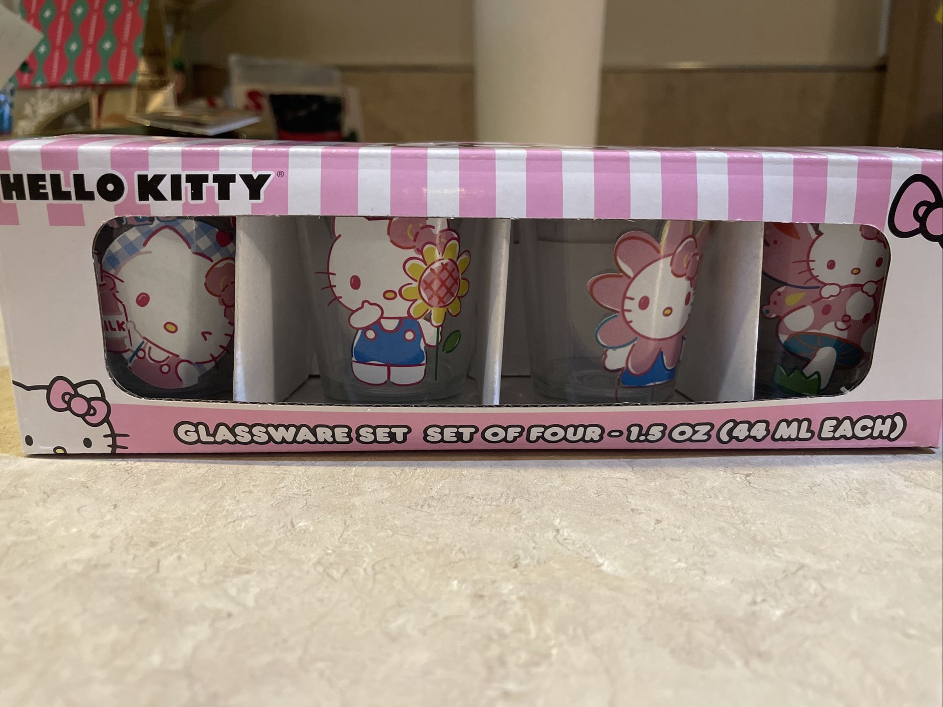 🌸🎀 Sanrio Hello Kitty 4 Shot Glass Mini Cups 1.5oz Set Summer Flower Kawaii
