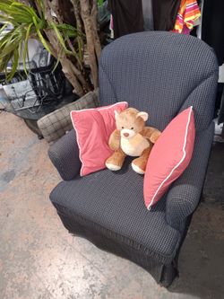 Swivel chair blue