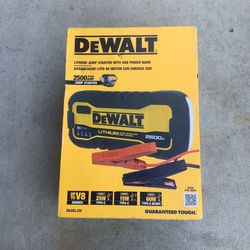 DEWALT 2500 Peak Amp Lithium Jump Starter with USB Power Bank