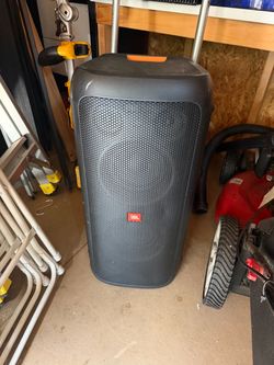 JBL party box 300