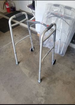 Adult walker