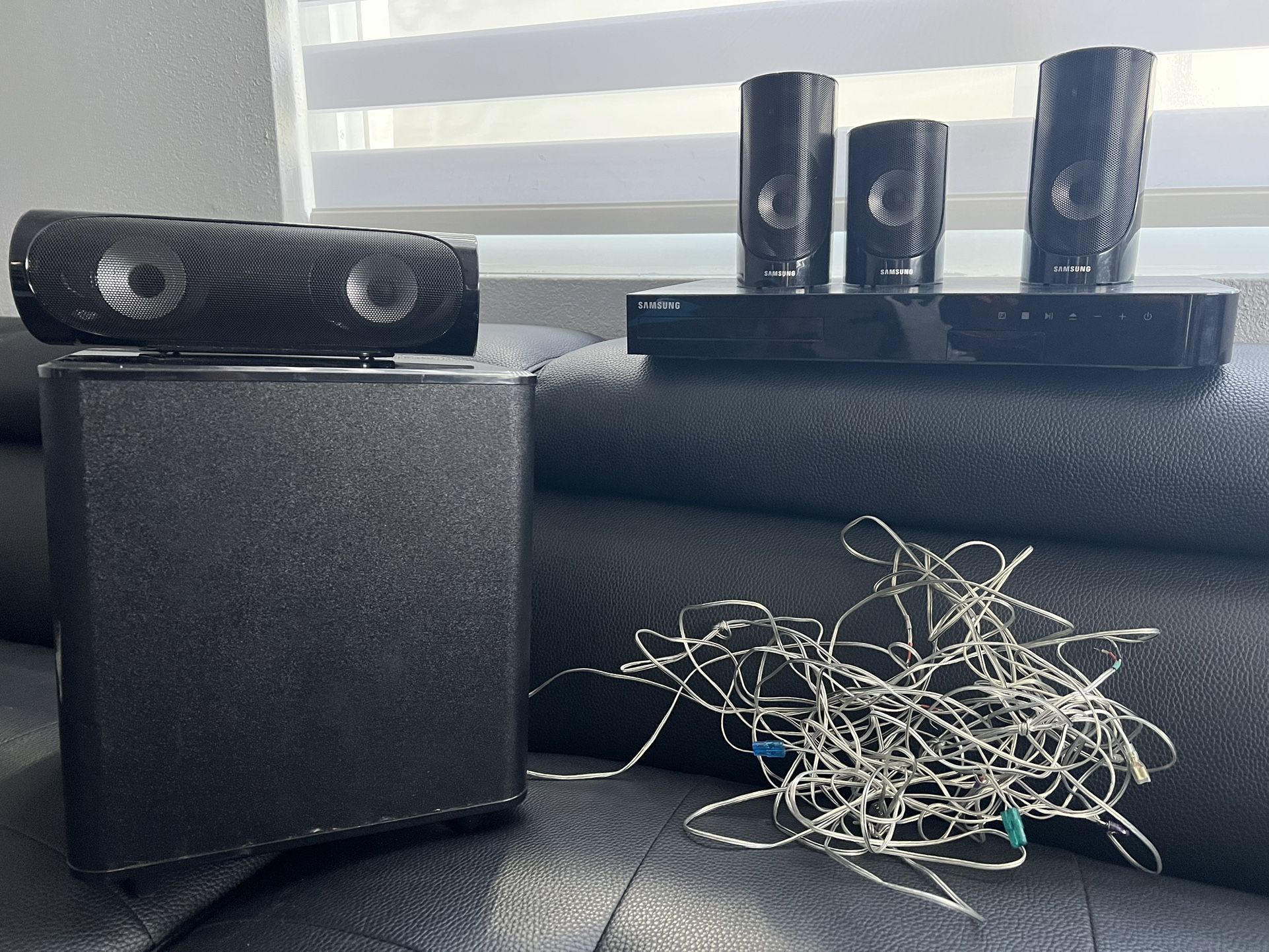 samsung surround sound system/ Price Negotiable for Sale in Miami, FL OfferUp