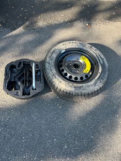 Spare Tire & Jack Set
