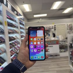 IPhone XR 64GB Unlocked 