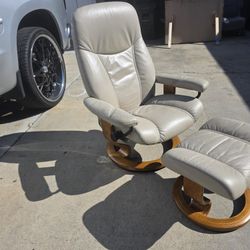 Mid Century Stressless Chair And Ottoman