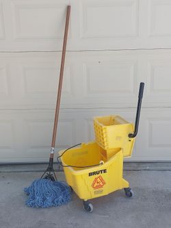 Rubbermaid Commercial Bucket, Mop and Wringer