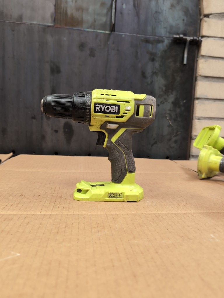 TOOLS Ryobi drill