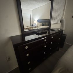 Dresser, Nightstand, Chest 