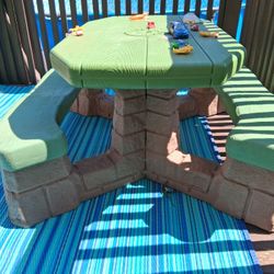 Step 2 Picnic Table 