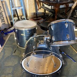Sunlite Drum Set