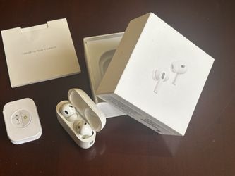 Apple AirPods Pro 2nd Generation with MagSafe Charging Case