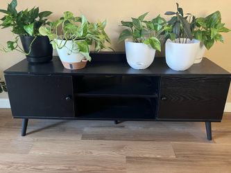 Black tv stand