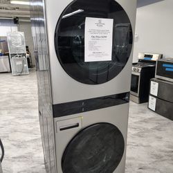 $2199(MSRP$3499, Save $1300) LG STUDIO Stacked Wash Tower With FlowSense And TurboWash 