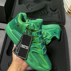 KD 18 All Star Weekend Warning Label