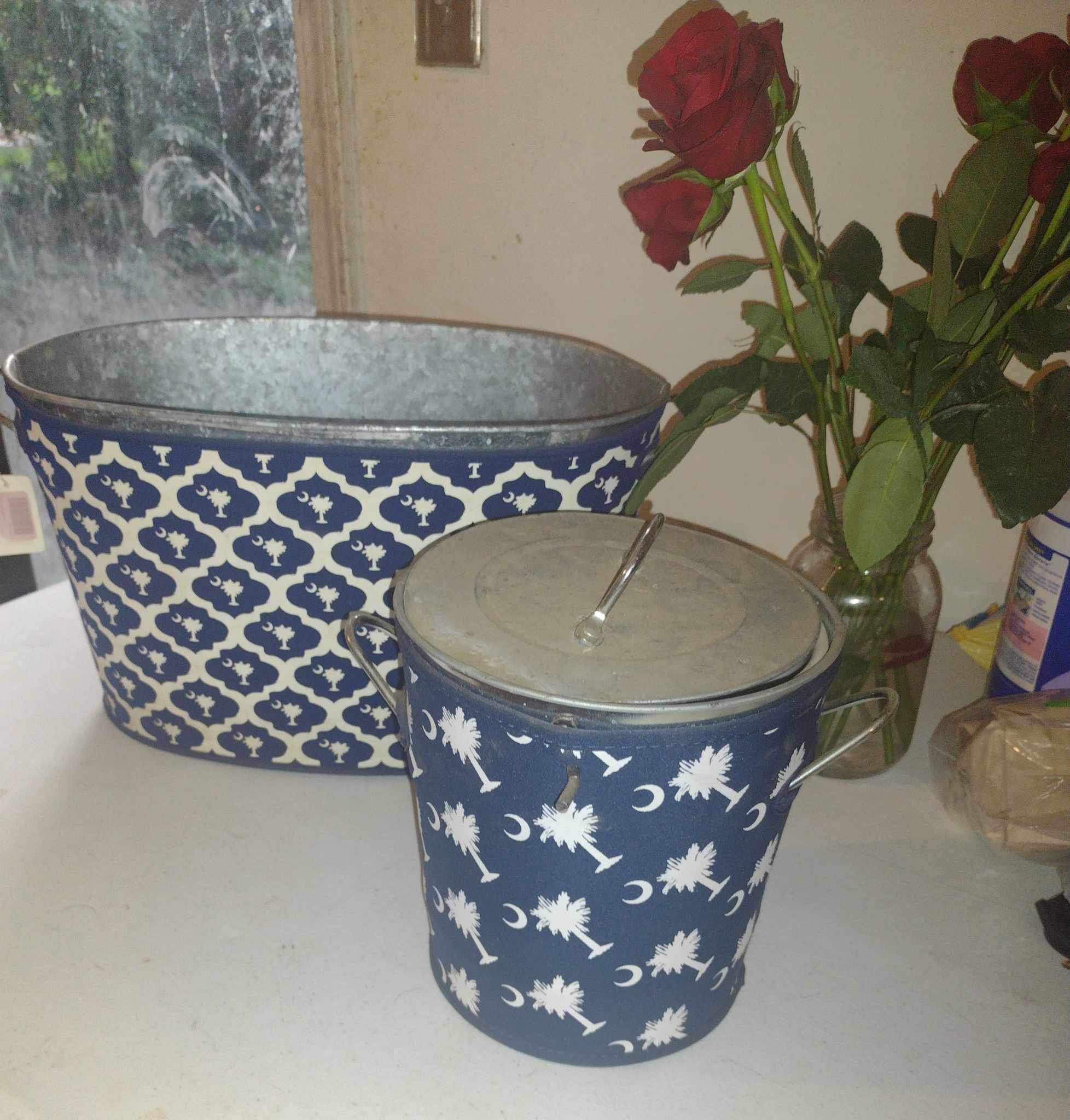 Palmetto Ice Bucket And Cooler