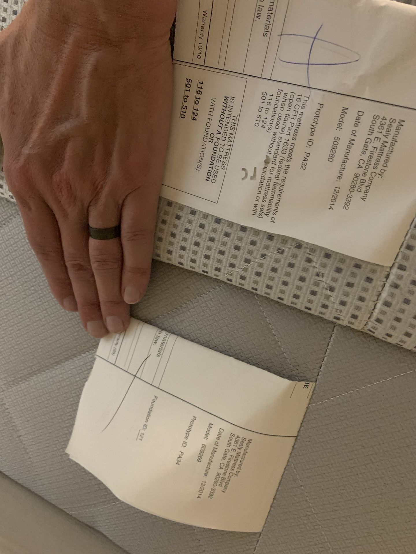 Must Get Today/tomorrow 1 Twin Xl Box And Mattress (sealy) +Tommy Bahama Comforter Need Gone