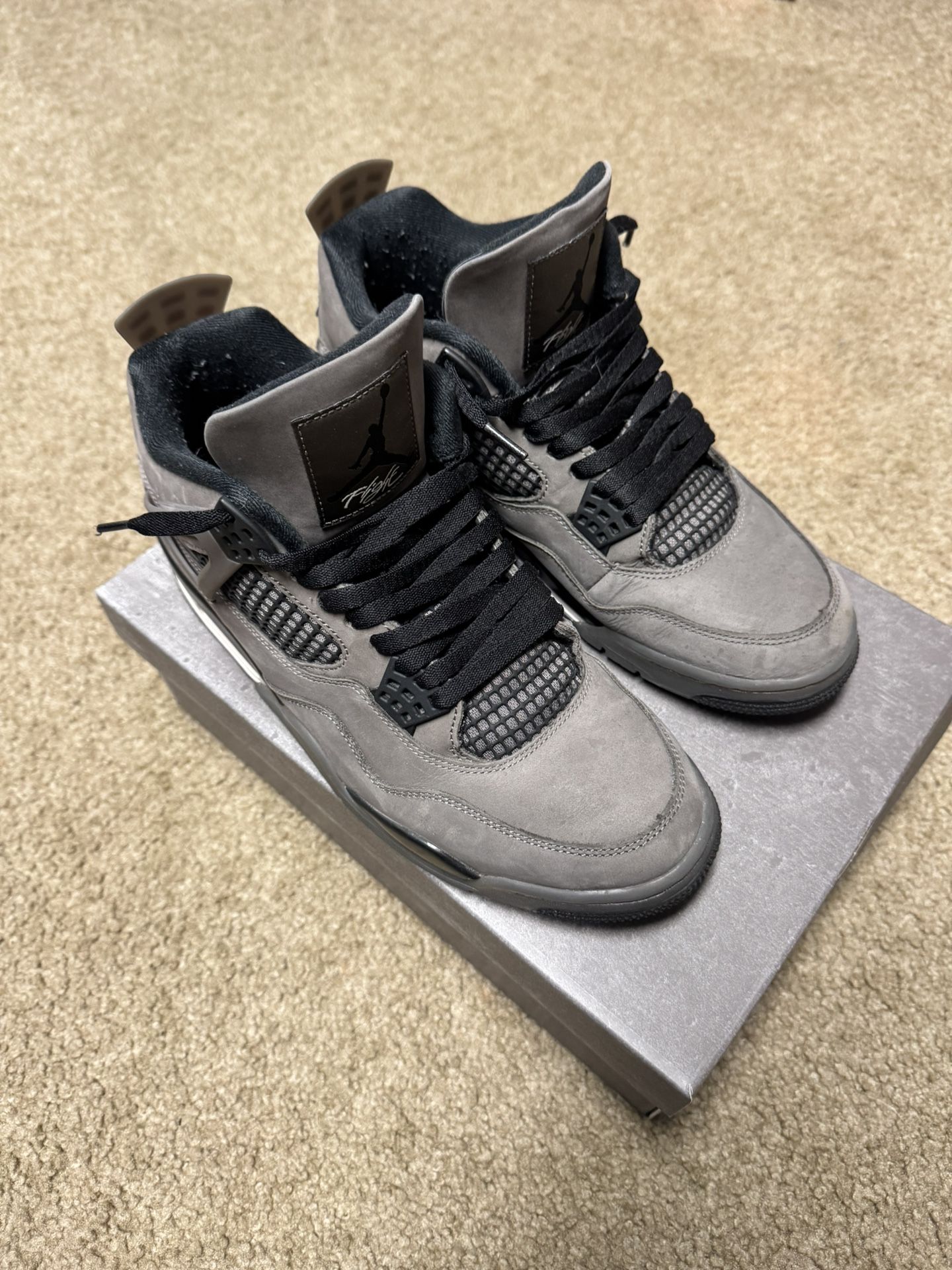 Size 11 / 11.5 Jordans and Yeezy