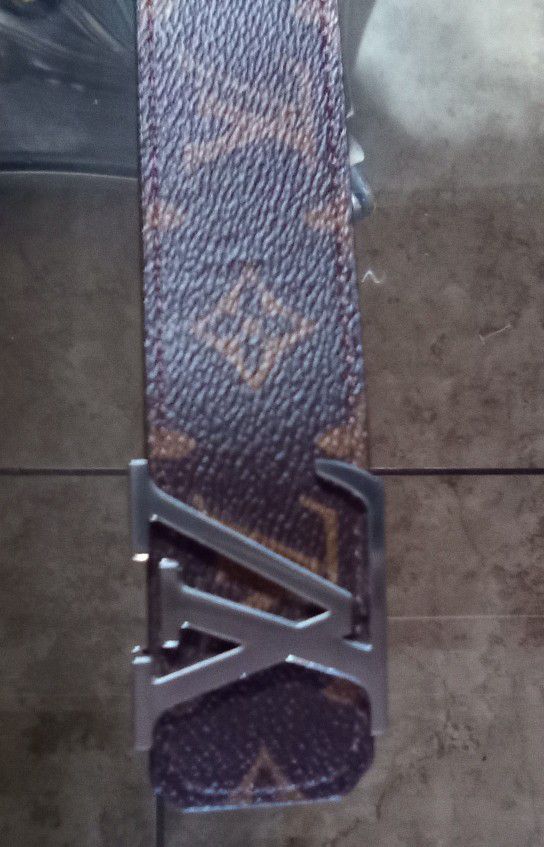Louis Vuitton Belt (Used) for Sale in Glendora, CA - OfferUp