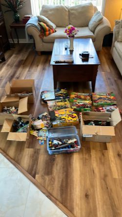 Lot of Vintage Lego Star Wars,Ninjago,Chima Etc