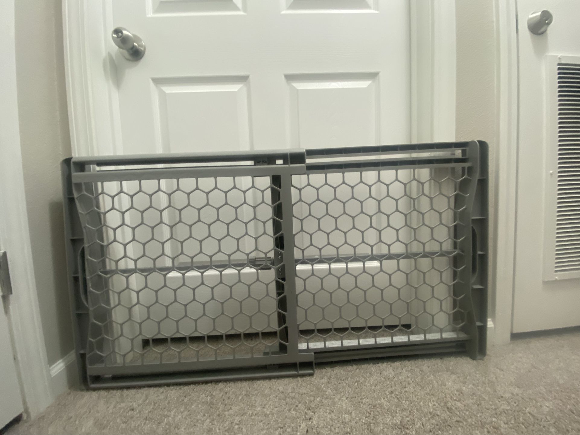 Small doggy gate