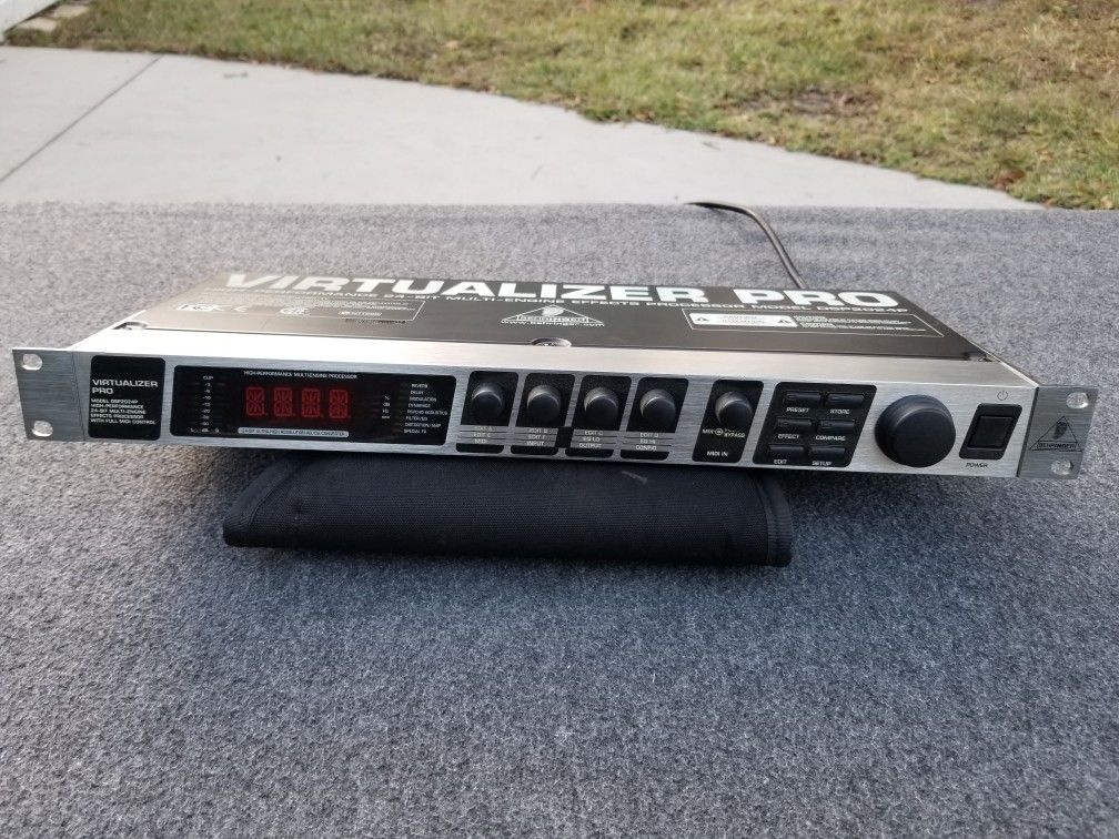 Behringer Virtualizer Pro DSP2024P 24-Bit Multi-Engine Effects Processor